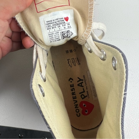 Converse x Comme des Garçons PLAY Chuck 70, women’s 9 / mens 7 - Picture 11 of 12